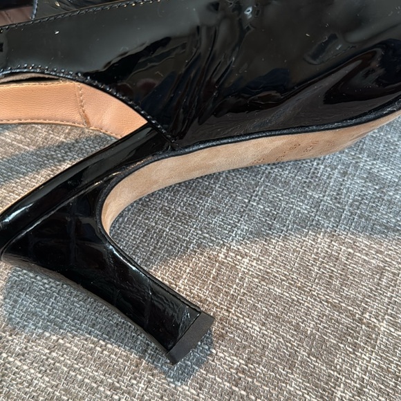 Elegant Black Slingback Heels - Picture 9 of 9